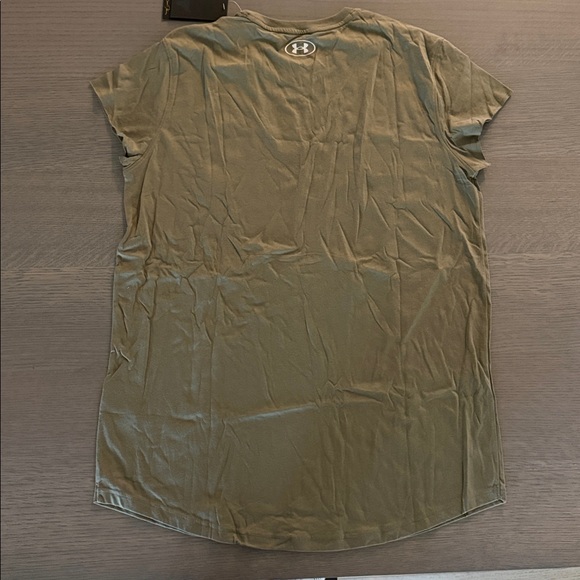 Under Armour - Picture 4 of 4